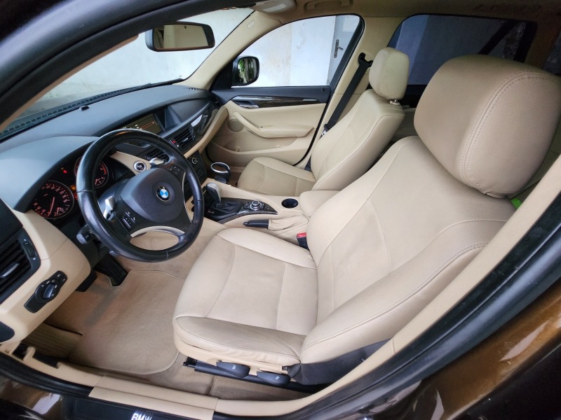 BMW X1, снимка 3 - Автомобили и джипове - 46411356