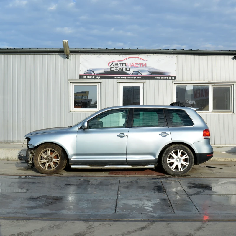 VW Touareg 3.0 TDI, снимка 3 - Автомобили и джипове - 47224478