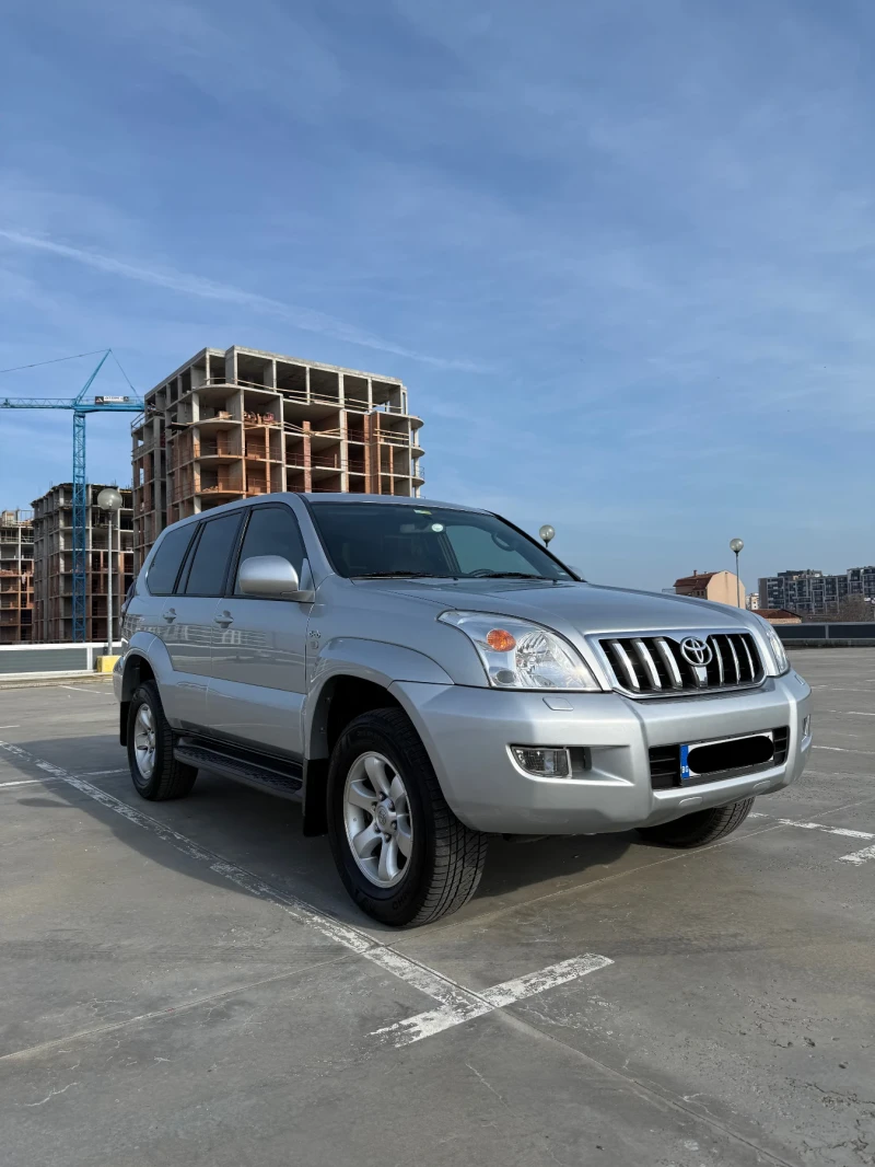 Toyota Land cruiser 3.0 D4D, снимка 1 - Автомобили и джипове - 49297329