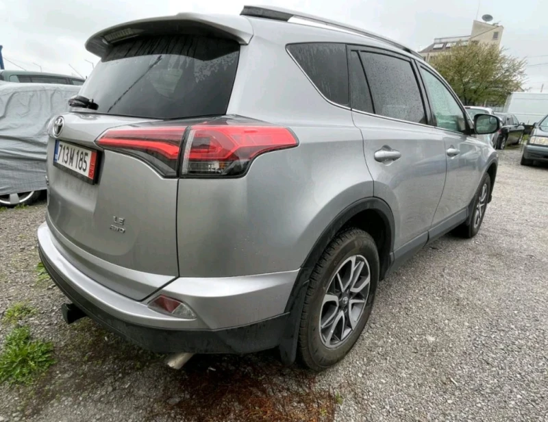 Toyota Rav4 2.5MPI 4x4   ЛИЗИНГ-ЛЕСНО И БЪРЗО , снимка 6 - Автомобили и джипове - 52686065