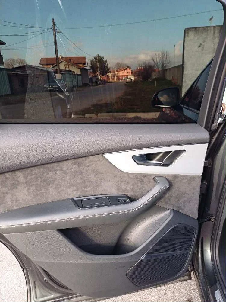 Audi SQ7 ГОТОВ ЛИЗИНГ Audi SQ7 4.0 v8 507k.s , снимка 12 - Автомобили и джипове - 53309496