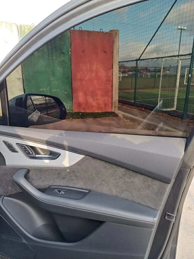 Audi SQ7 ГОТОВ ЛИЗИНГ Audi SQ7 4.0 v8 507k.s , снимка 16 - Автомобили и джипове - 53309496