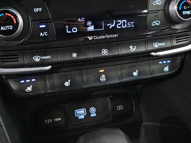 Hyundai Santa fe 2.0 Automatic, снимка 15 - Автомобили и джипове - 55472735
