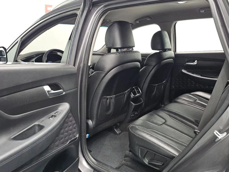 Hyundai Santa fe 2.0 Automatic, снимка 16 - Автомобили и джипове - 55472735