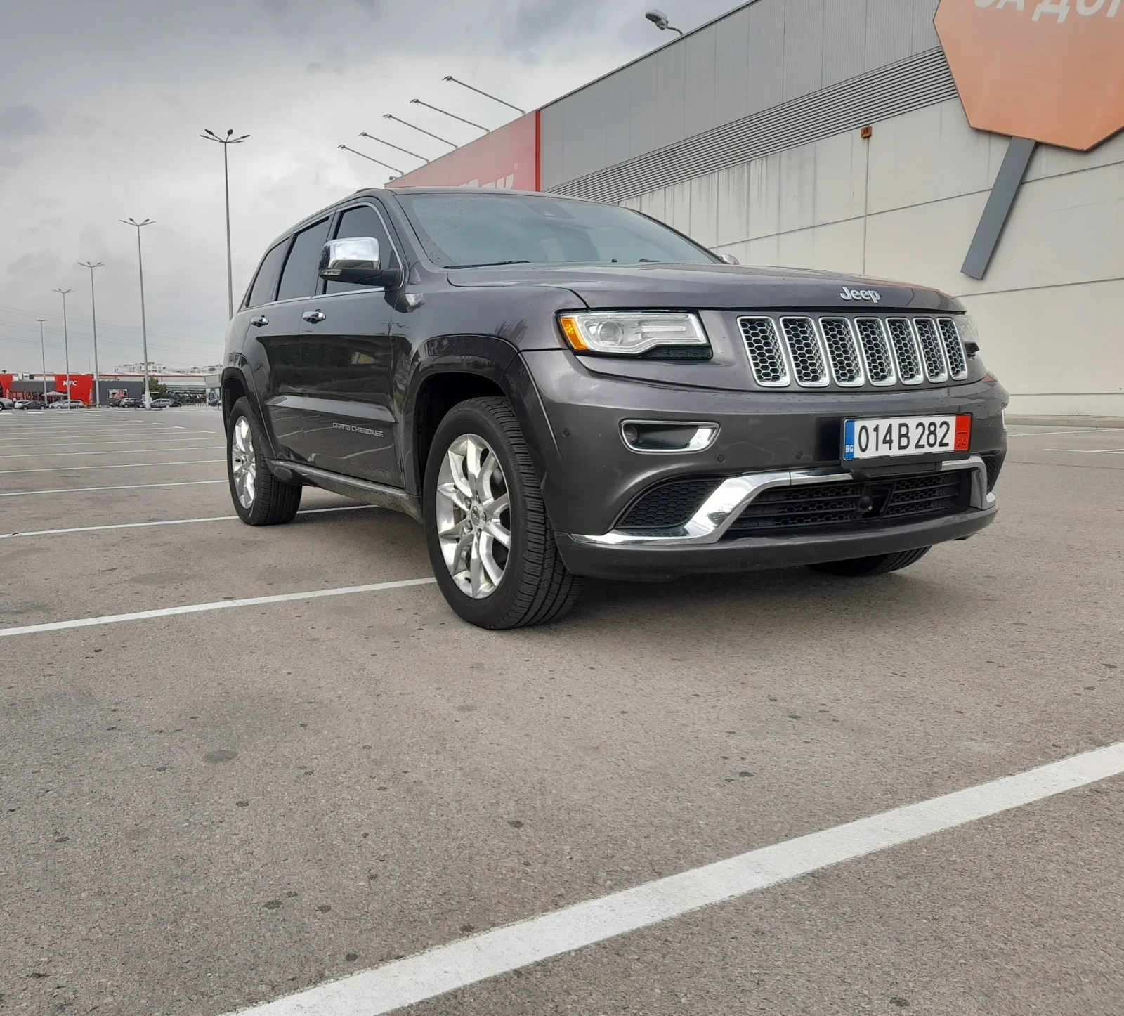 Jeep Grand cherokee SUMIT 3.6 - изображение 4