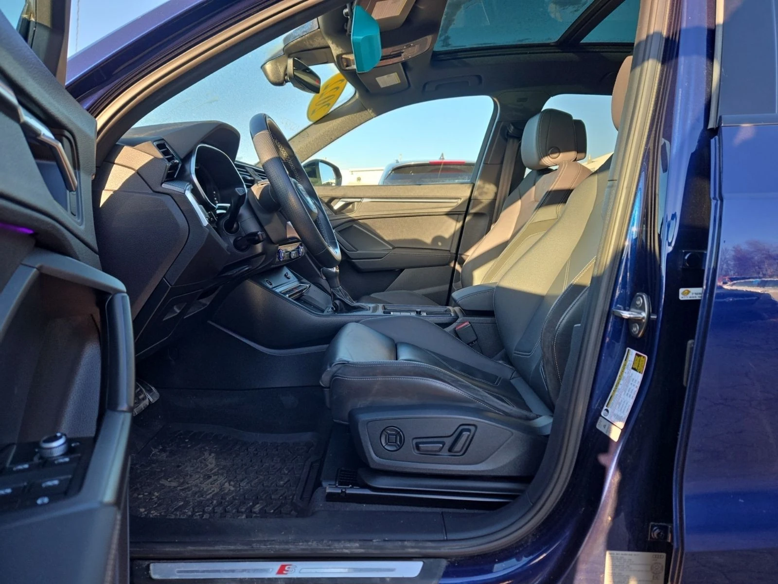 Audi Q3 TECHNIK АВТО КРЕДИТ, снимка 9 - Автомобили и джипове - 53949928