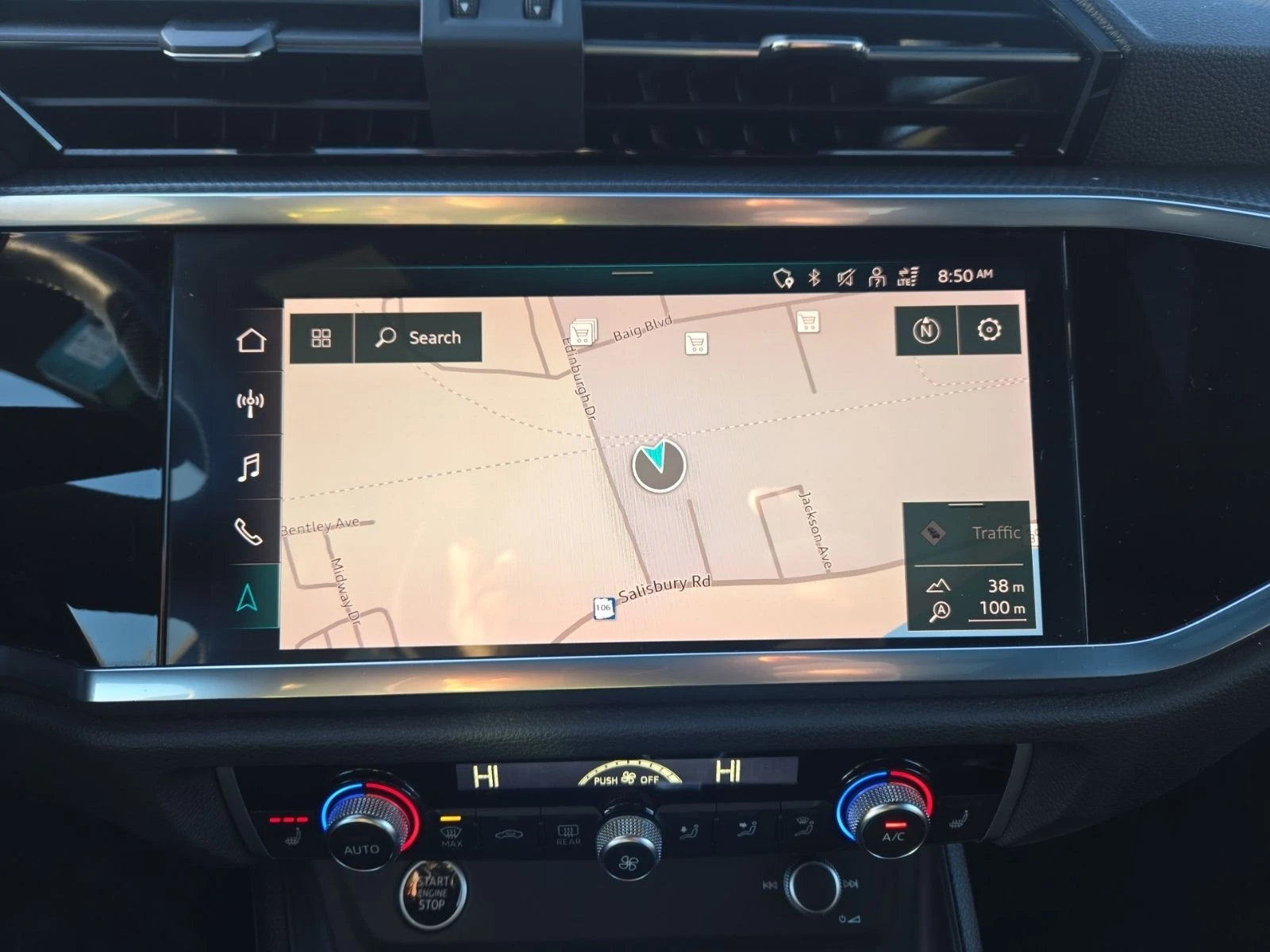 Audi Q3 TECHNIK АВТО КРЕДИТ, снимка 12 - Автомобили и джипове - 53949928