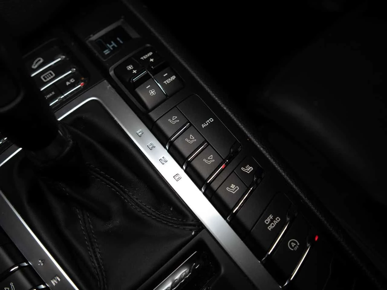 Porsche Macan * S * CARFAX * ���� �� �� | Mobile.bg � ����������� 17