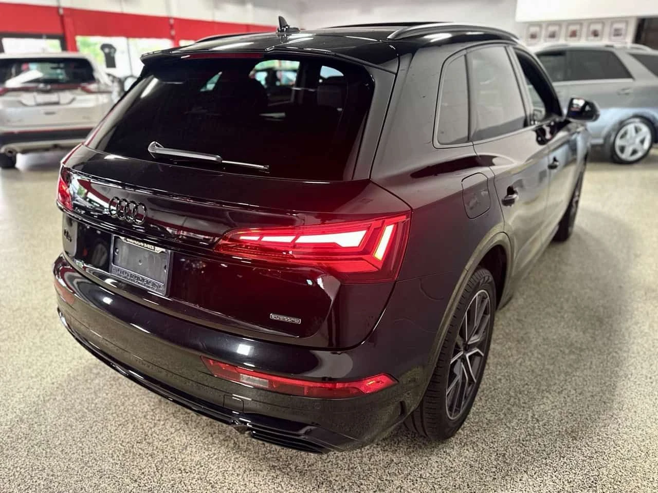 Audi Q5 * PROGRESSIV QUATTRO ~BLACK OPTIC EDITION~ 360 CAM, снимка 4 - Автомобили и джипове - 54893045