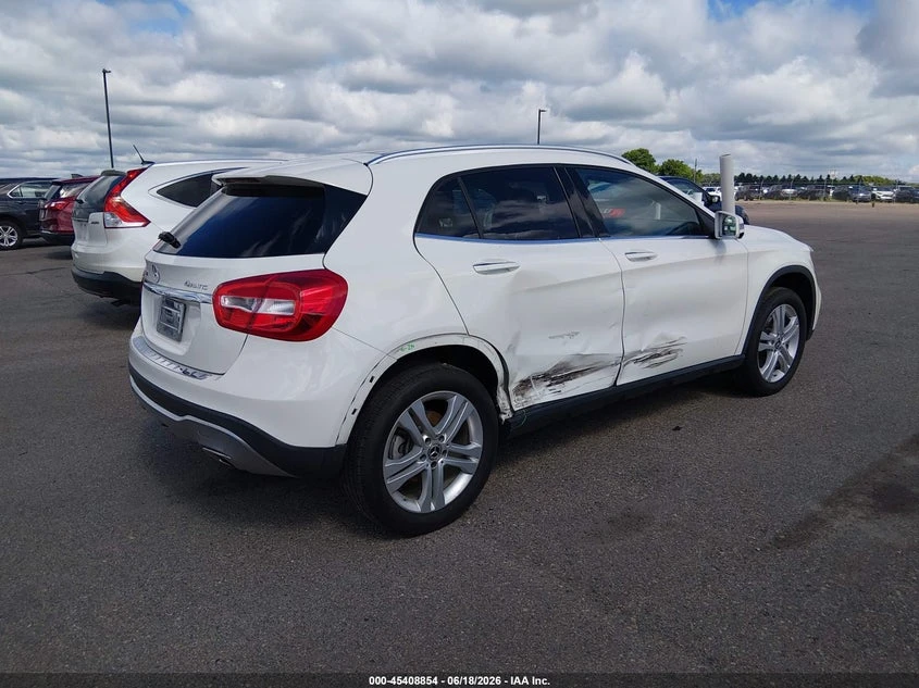Mercedes-Benz GLA 250 2.0l 4Matic, снимка 4 - Автомобили и джипове - 55816089