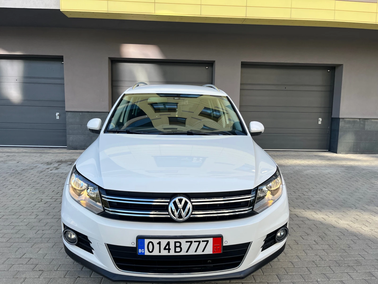 VW Tiguan 2.0TDI 4x4 Сервизна история във Фолксваген