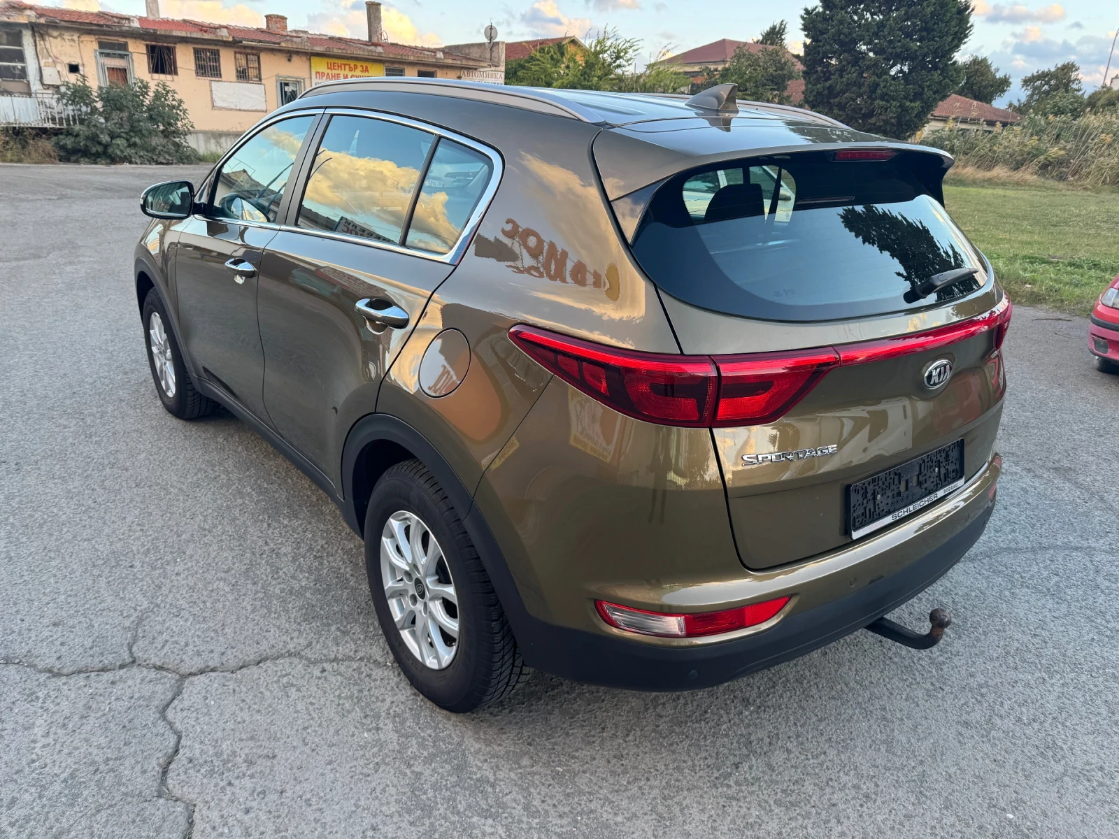 Kia Sportage 1.6 GDI, снимка 4 - Автомобили и джипове - 56331584
