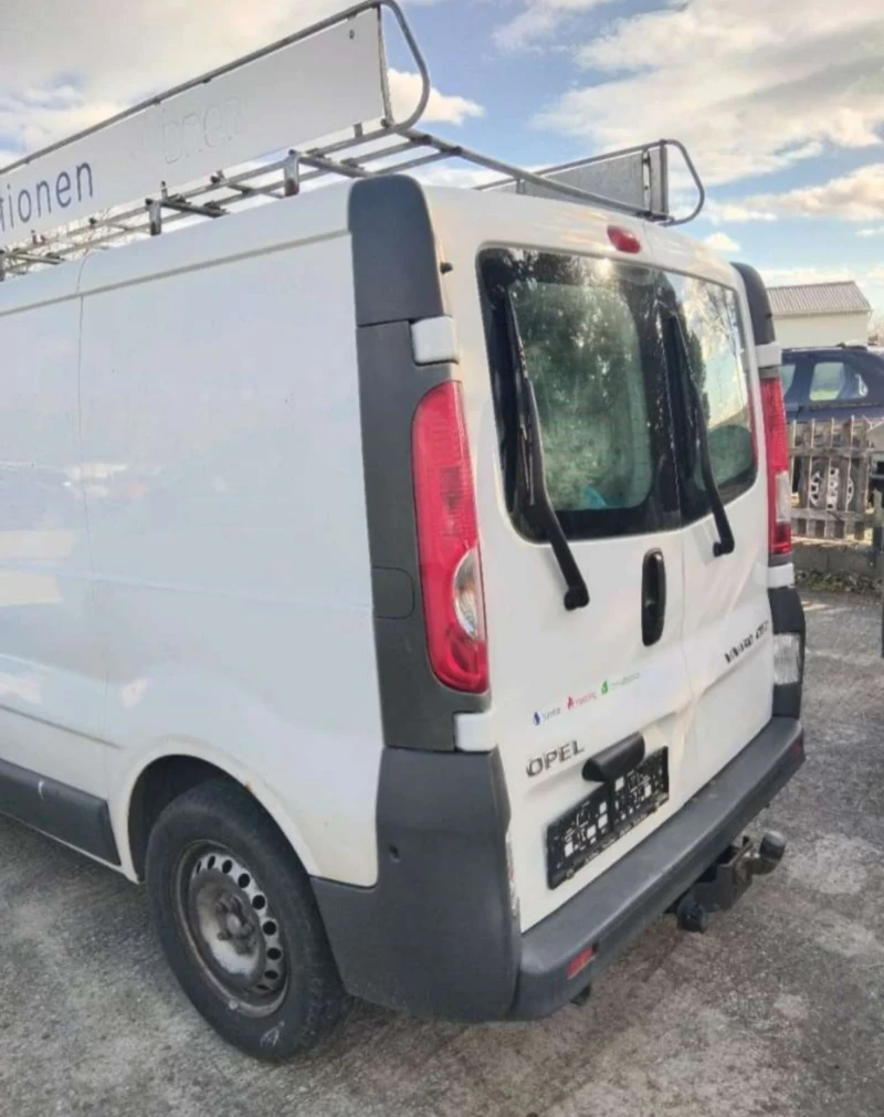 Opel Vivaro 1.9d, Клима, Face, снимка 8 - Бусове и автобуси - 49485254