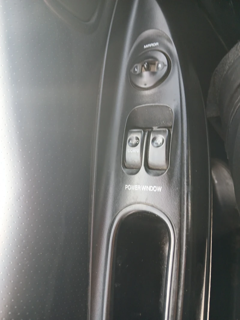 Hyundai H1, снимка 9 - Бусове и автобуси - 53564051