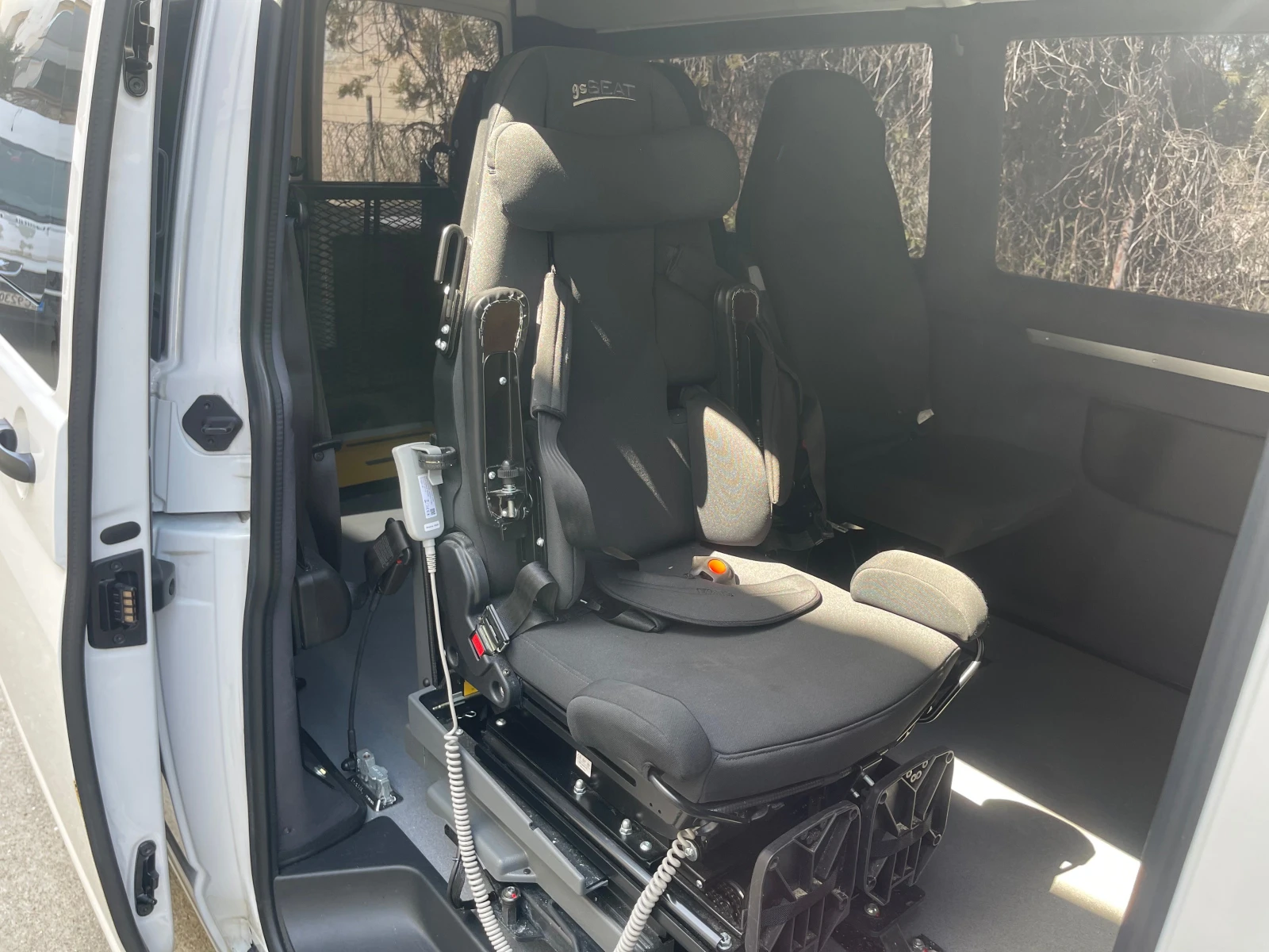 VW Transporter, снимка 13 - Бусове и автобуси - 53651840