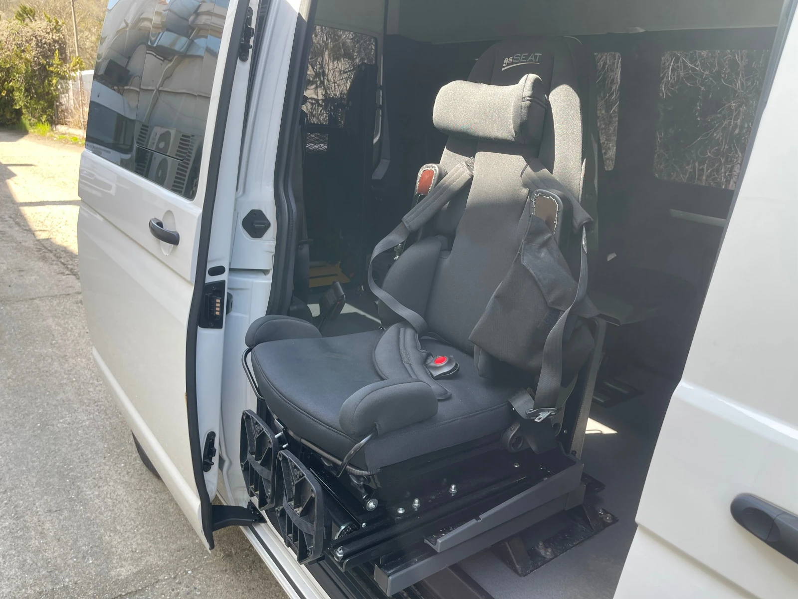 VW Transporter, снимка 14 - Бусове и автобуси - 53651840