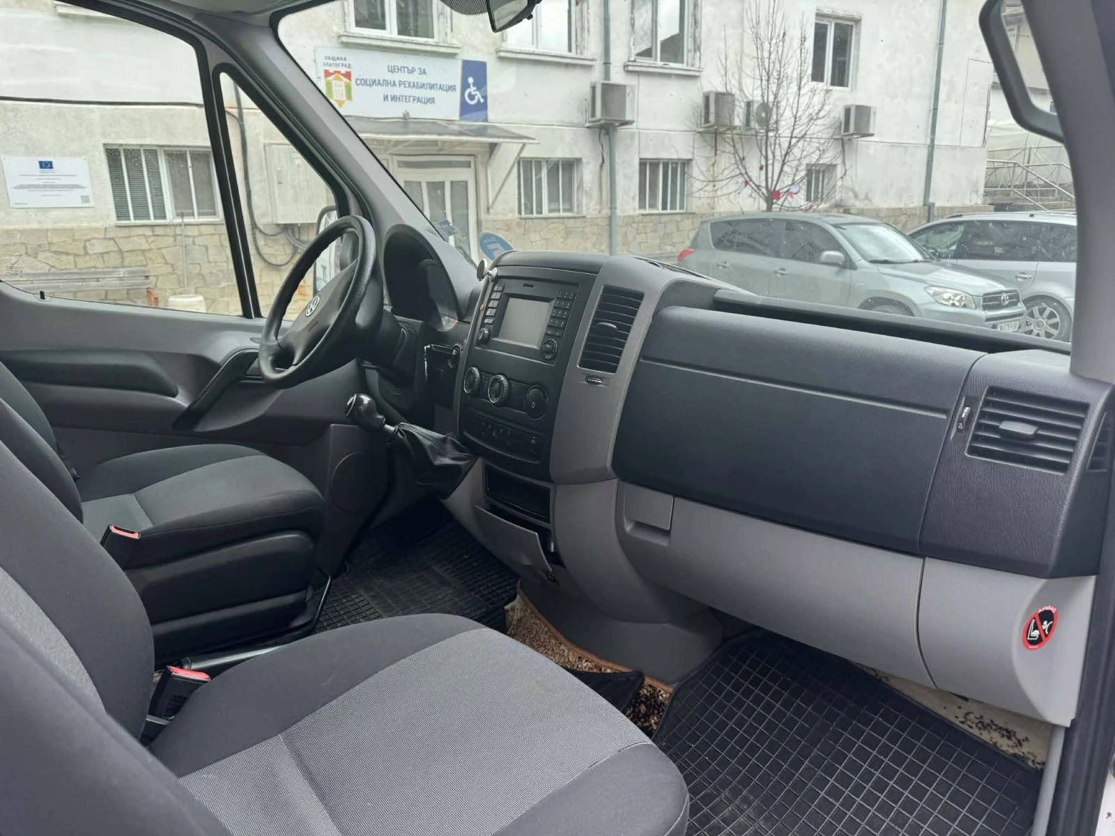 VW Crafter, снимка 8 - Бусове и автобуси - 53946100