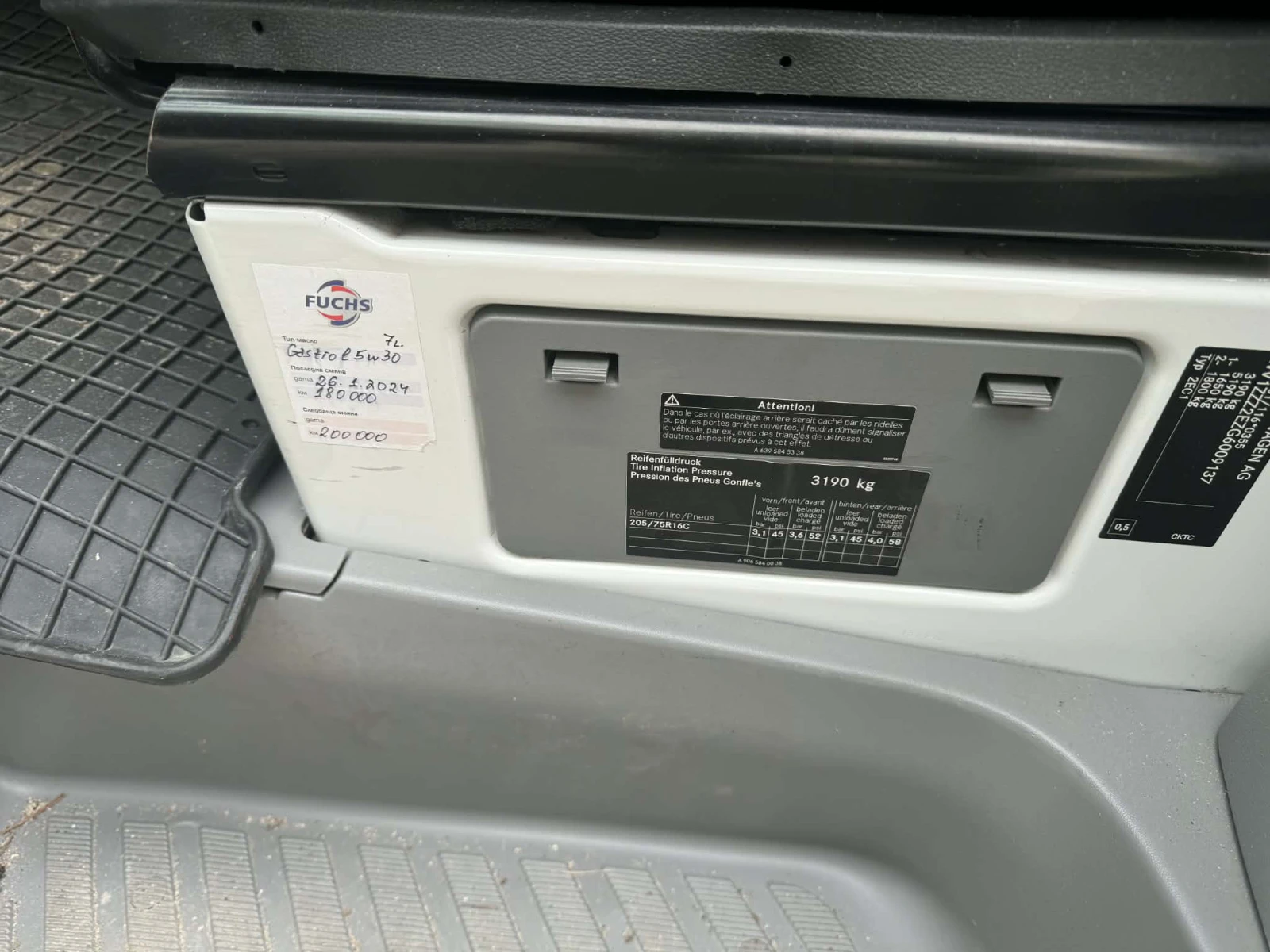 VW Crafter, снимка 11 - Бусове и автобуси - 53946100