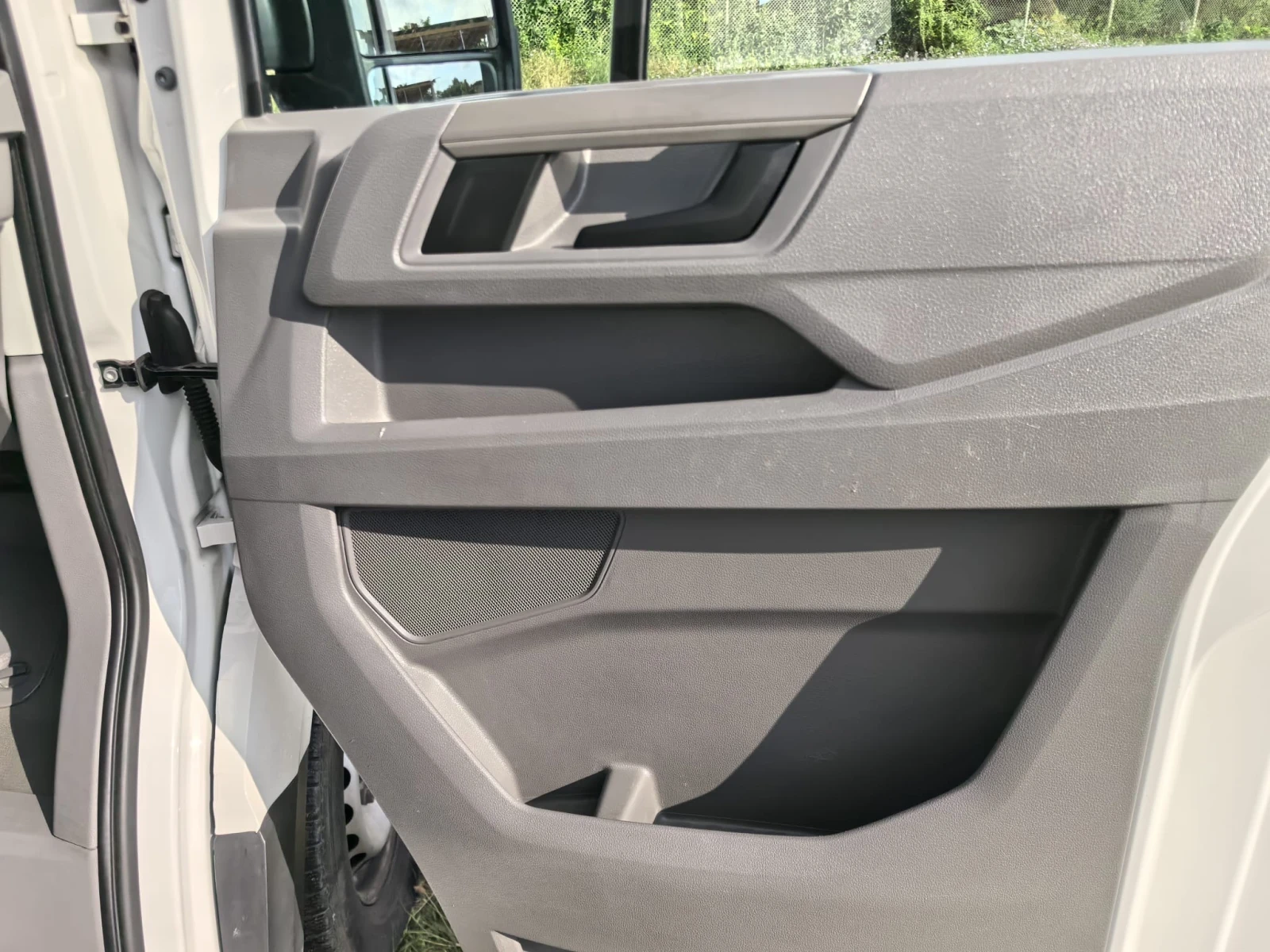 VW Crafter, снимка 7 - Бусове и автобуси - 55480437