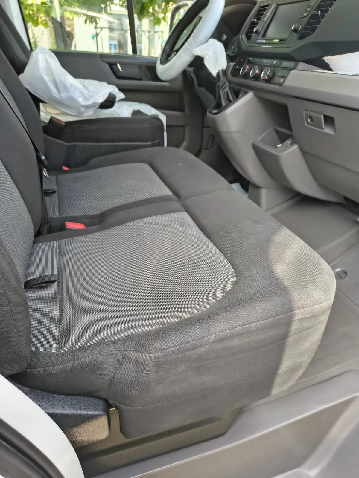 VW Crafter, снимка 14 - Бусове и автобуси - 55480437