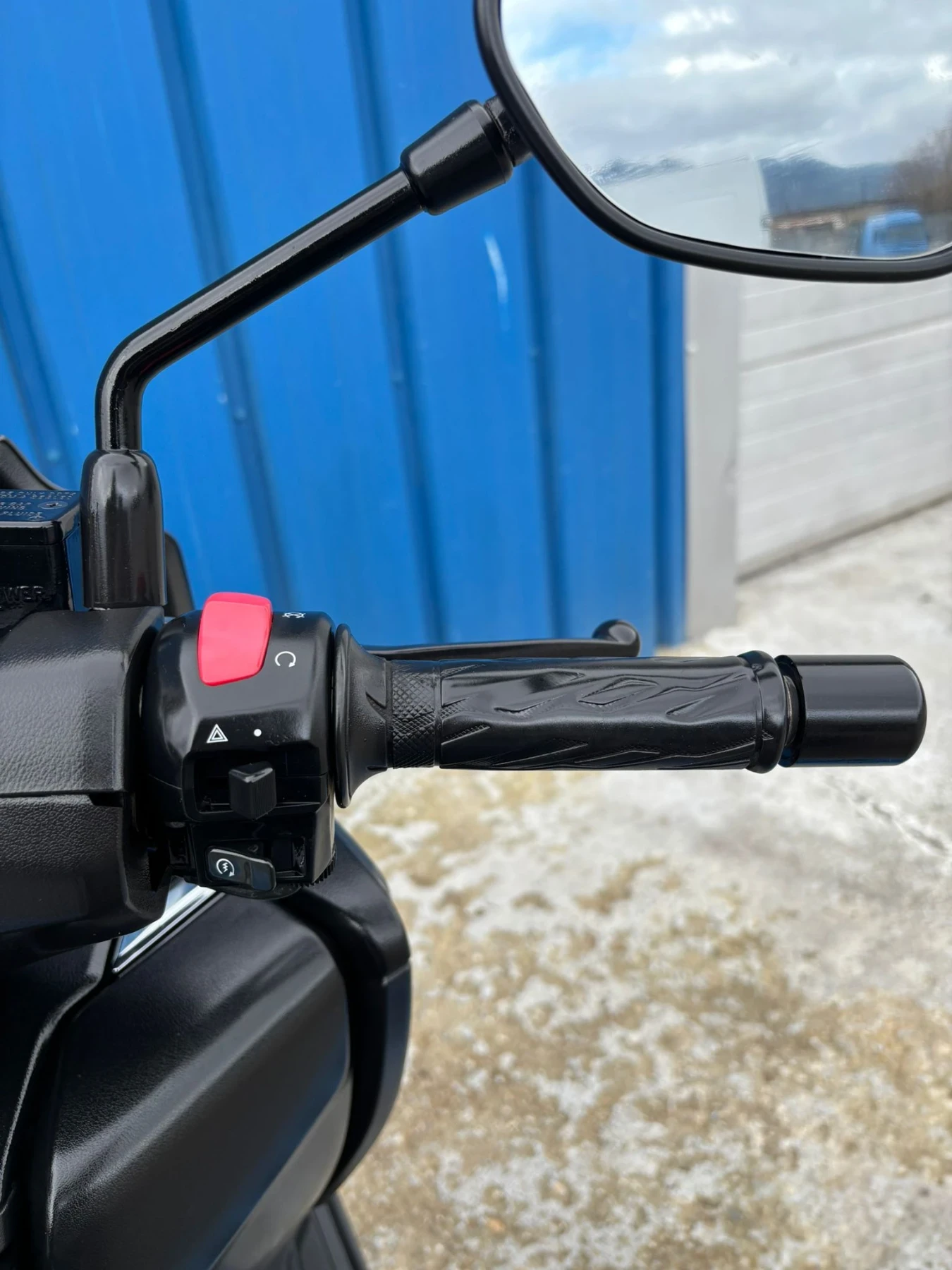 Suzuki Burgman 400i ABS LED - изображение 9