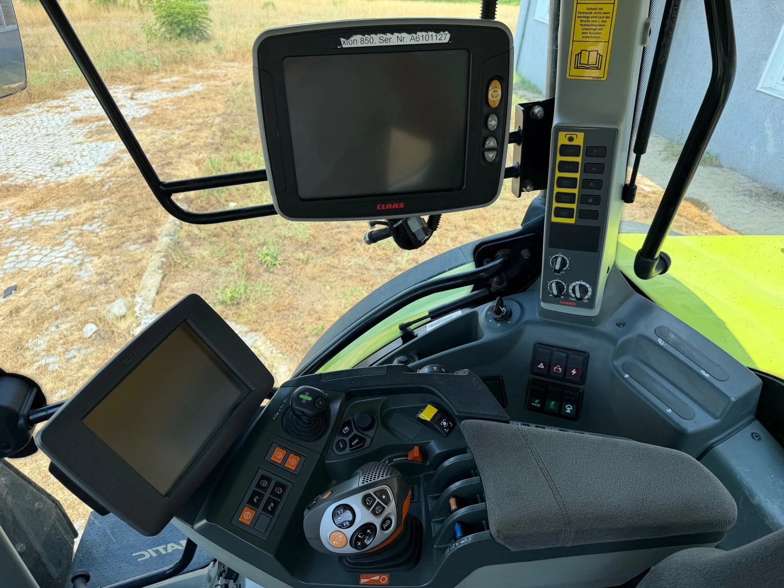 Трактор Claas ARION 550 CEBIS НАВИГАЦИЯ ЛИЗИНГ, снимка 13 - Селскостопанска техника - 55143420