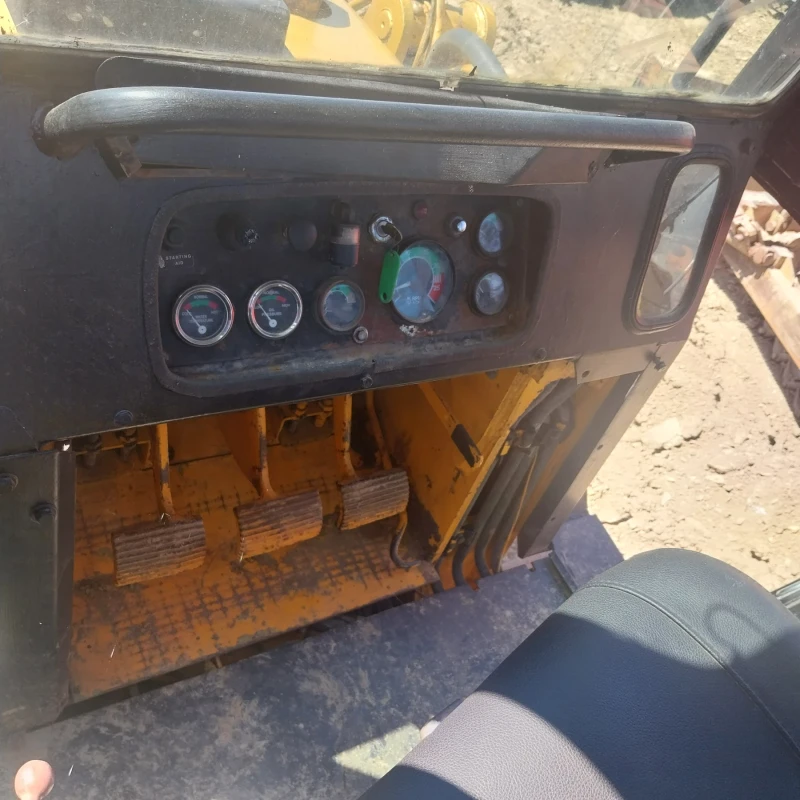 Челен товарач John Deere 455А, снимка 5 - Индустриална техника - 52144208