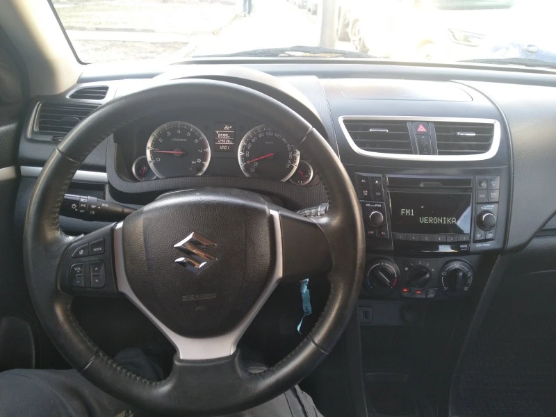 Suzuki Swift 1.2, снимка 13 - Автомобили и джипове - 47587234