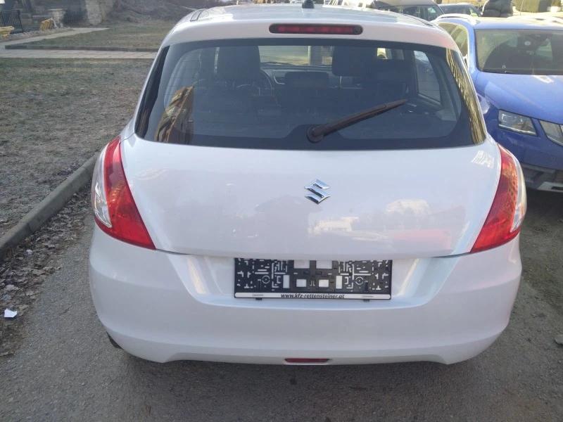 Suzuki Swift 1.2, снимка 6 - Автомобили и джипове - 47587234