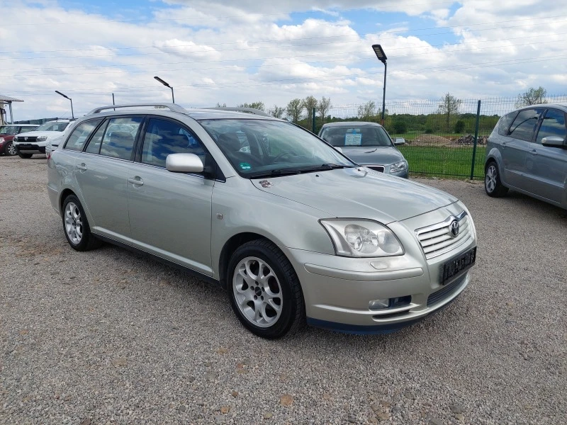 Toyota Avensis 1.8 vvti, снимка 3 - Автомобили и джипове - 45371633