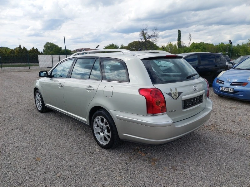 Toyota Avensis 1.8 vvti, снимка 7 - Автомобили и джипове - 45371633