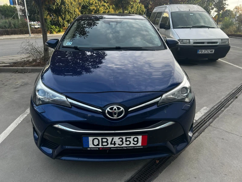 Toyota Avensis 1.8 VVTI / ГАЗ.ИНЖЕКЦИОН, снимка 2 - Автомобили и джипове - 47339136