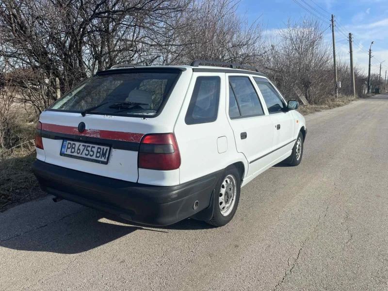 Skoda Felicia 1.3 mono GAZ, снимка 3 - Автомобили и джипове - 48408220