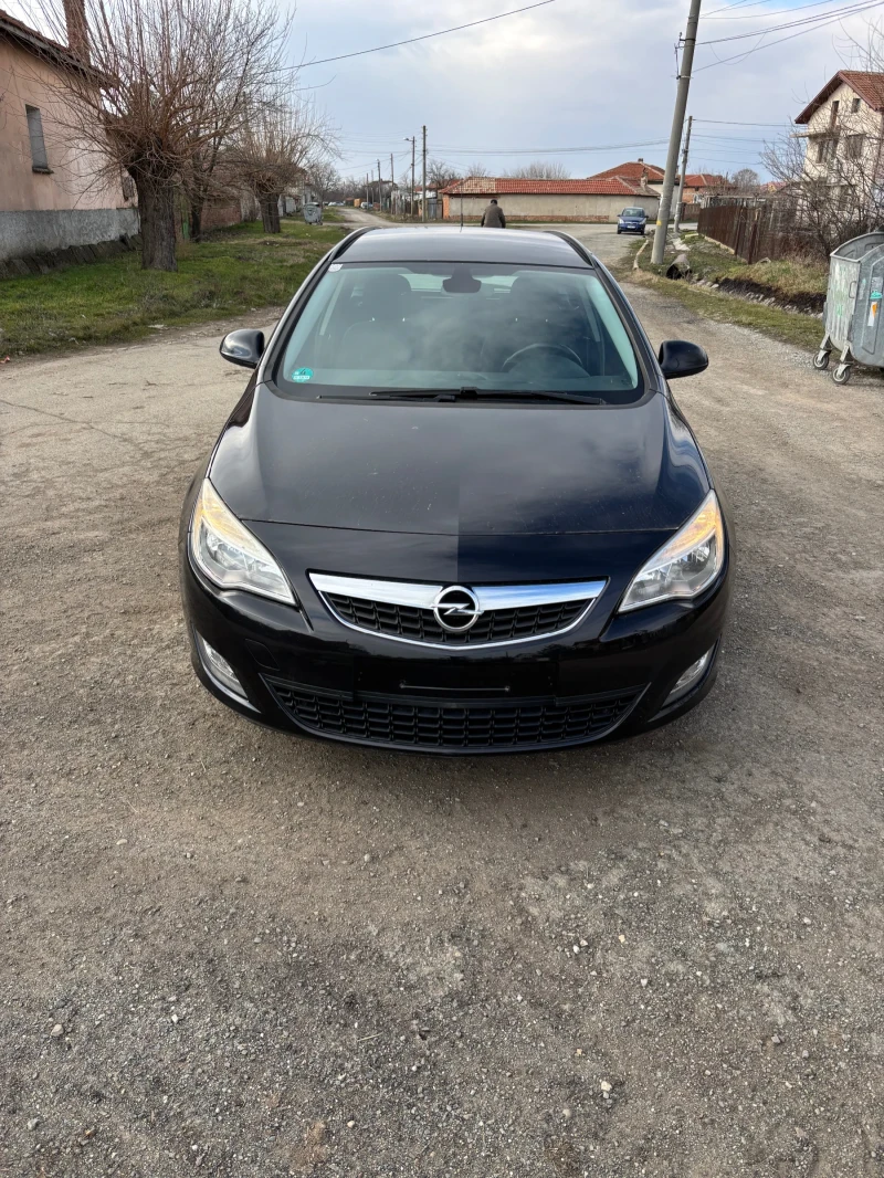 Opel Astra, снимка 1 - Автомобили и джипове - 48988601