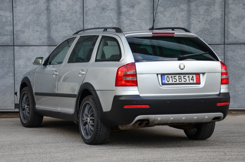 Skoda Octavia 2.0 TDI SCOUT, снимка 5 - Автомобили и джипове - 50642080