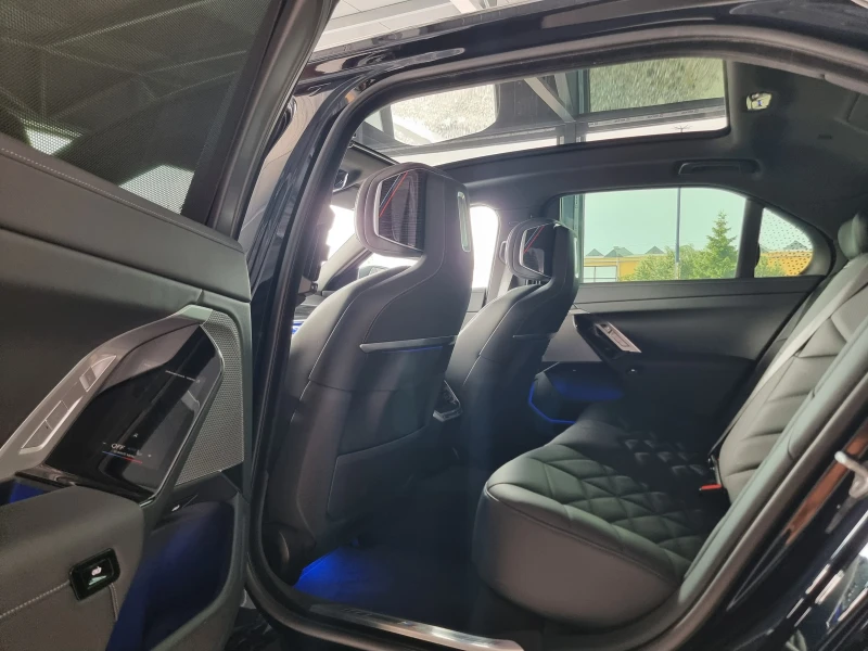 BMW 740 * INDIVIDUAL* Xdrive* Mpack* Head up* Distr* B&W* , снимка 9 - Автомобили и джипове - 52281453