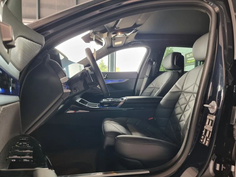 BMW 740 * INDIVIDUAL* Xdrive* Mpack* Head up* Distr* B&W* , снимка 7 - Автомобили и джипове - 52281453