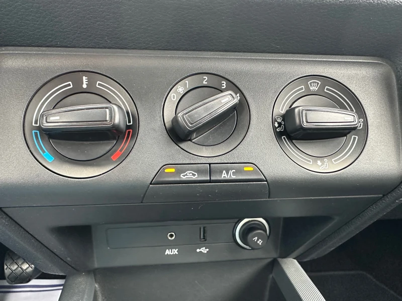 Skoda Fabia 1.4TDI* KLIMA* REALNI KM* , снимка 12 - Автомобили и джипове - 50787021