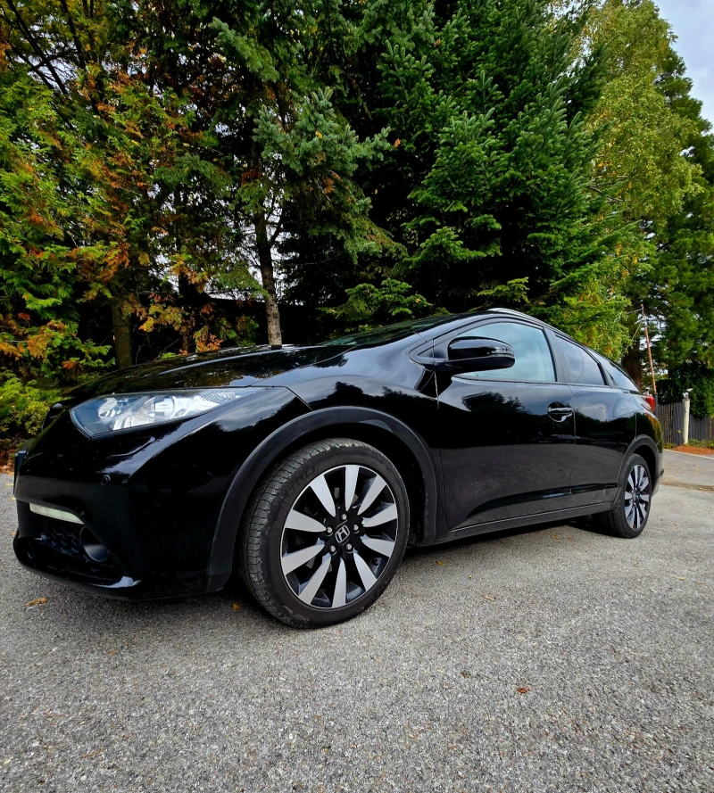 Honda Civic Комби PLATINUM, снимка 2 - Автомобили и джипове - 52230173