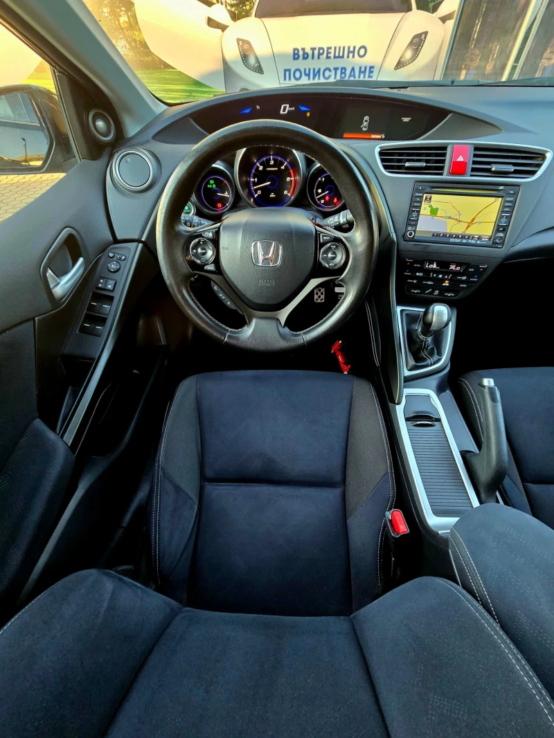 Honda Civic Комби PLATINUM, снимка 9 - Автомобили и джипове - 52230173
