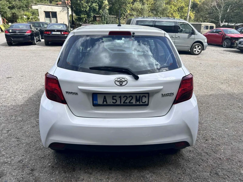 Toyota Yaris, снимка 4 - Автомобили и джипове - 52473391