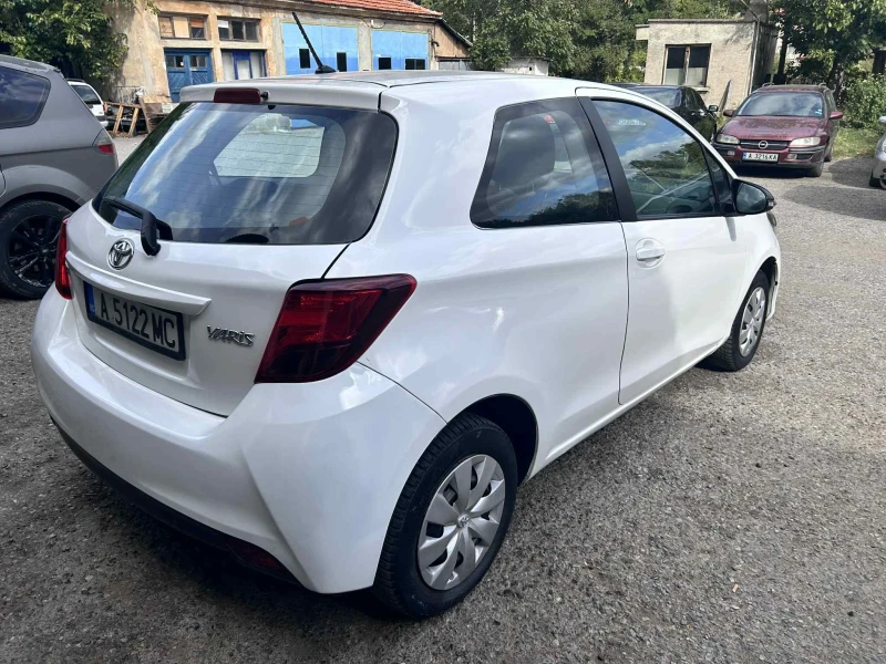 Toyota Yaris, снимка 3 - Автомобили и джипове - 52473391