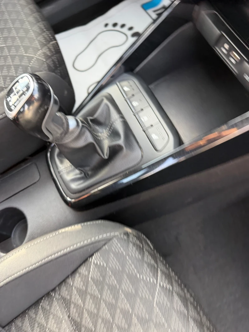 Kia Rio 1.4d/90hp/NAVI/EVRO6/, снимка 14 - Автомобили и джипове - 53111334