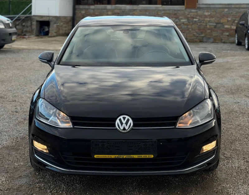 VW Golf 1.6TDI 105кс НАВИ КОЖА ПОДГРЕВ МАСАЖ АМБИЕНТ, снимка 2 - Автомобили и джипове - 53115182
