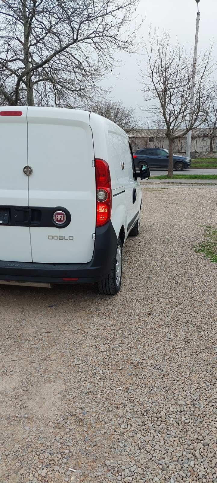 Fiat Doblo 1.4 бензин/метан клима, снимка 6 - Автомобили и джипове - 44860690
