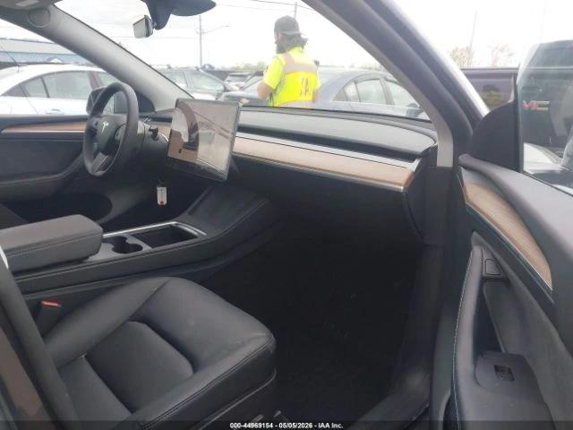 Tesla Model Y * LONG RANGE* RWD* КОЖА* ПОДГРЕВ* , снимка 5 - Автомобили и джипове - 54866981