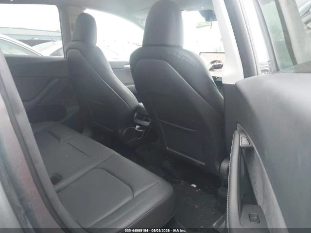 Tesla Model Y * LONG RANGE* RWD* КОЖА* ПОДГРЕВ* , снимка 8 - Автомобили и джипове - 54866981