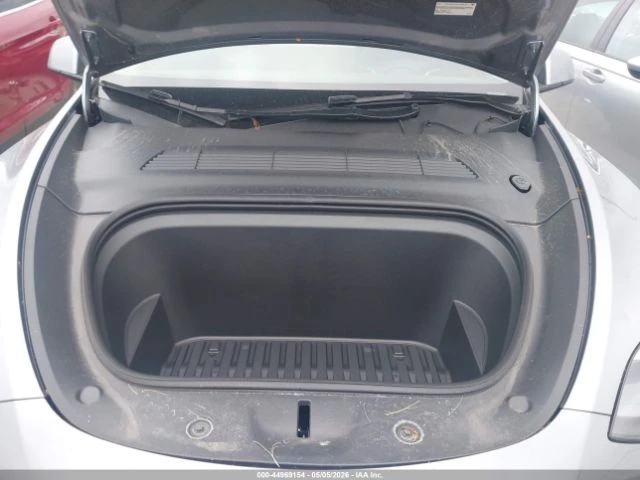 Tesla Model Y * LONG RANGE* RWD* КОЖА* ПОДГРЕВ* , снимка 9 - Автомобили и джипове - 54866981