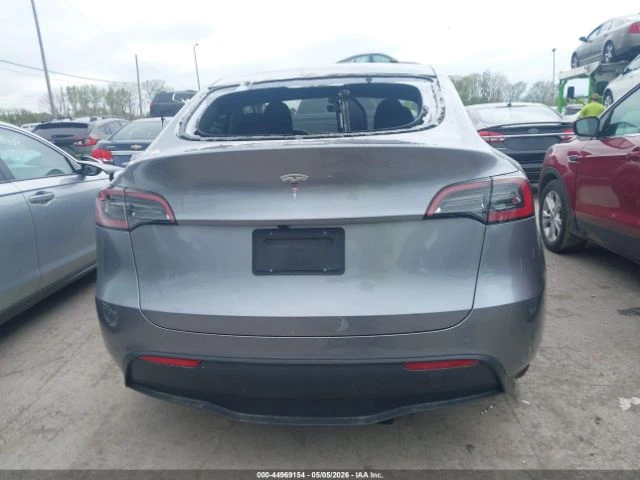 Tesla Model Y * LONG RANGE* RWD* КОЖА* ПОДГРЕВ* , снимка 14 - Автомобили и джипове - 54866981