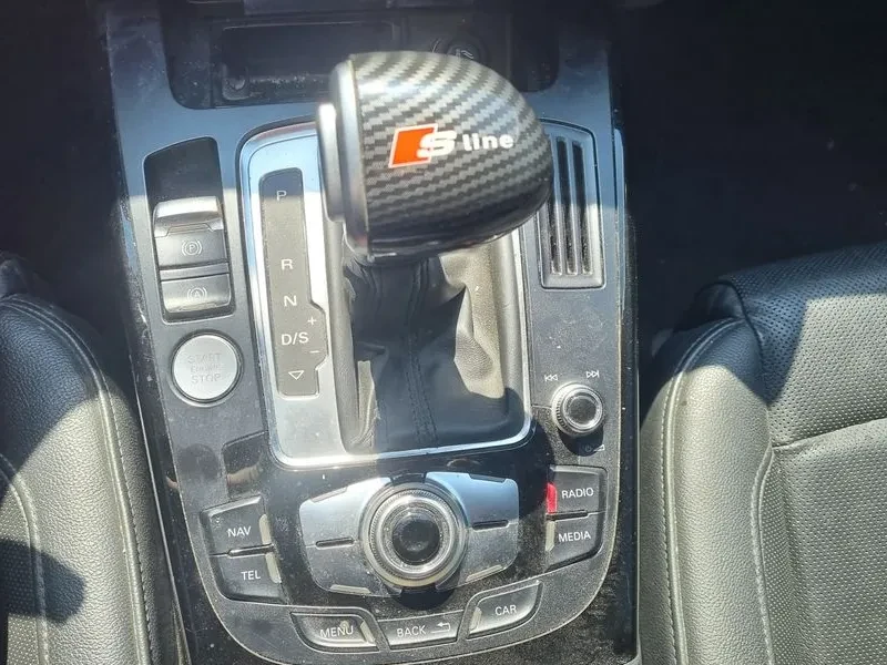 Audi A5 2.0 TDI Quattro, снимка 9 - Автомобили и джипове - 55032309